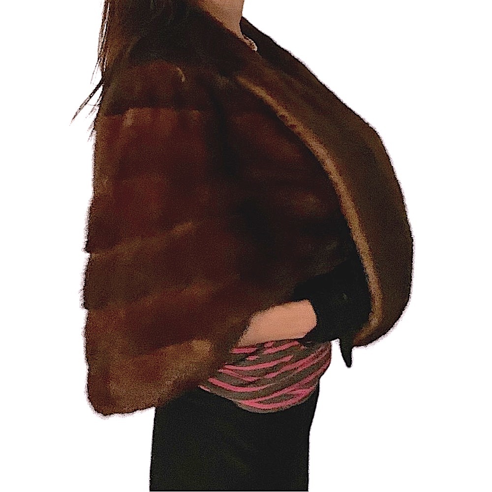 Firm 🤑 Bloomingdale’s fur salon mink. Beautiful brown color - Picture 5 of 8